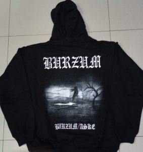 Polera o casaca BURZUM