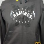 polera de ramones aguila
