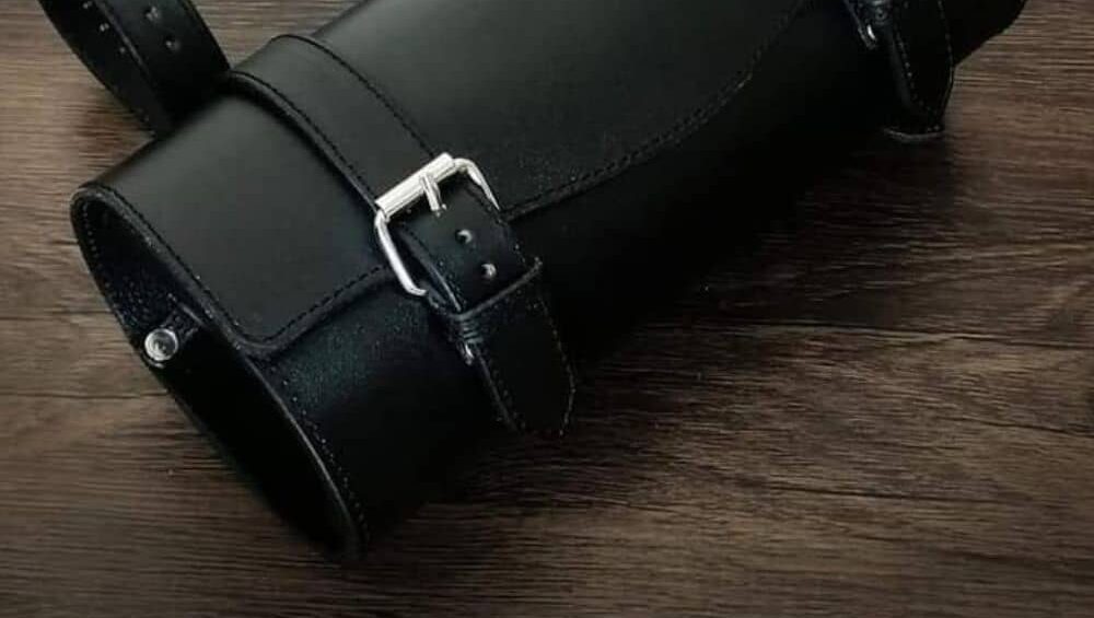 Porta HERRAMIENTAS de cuero para moto
